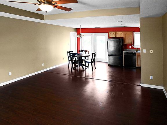 5th image of 9 Lone Oak Dr