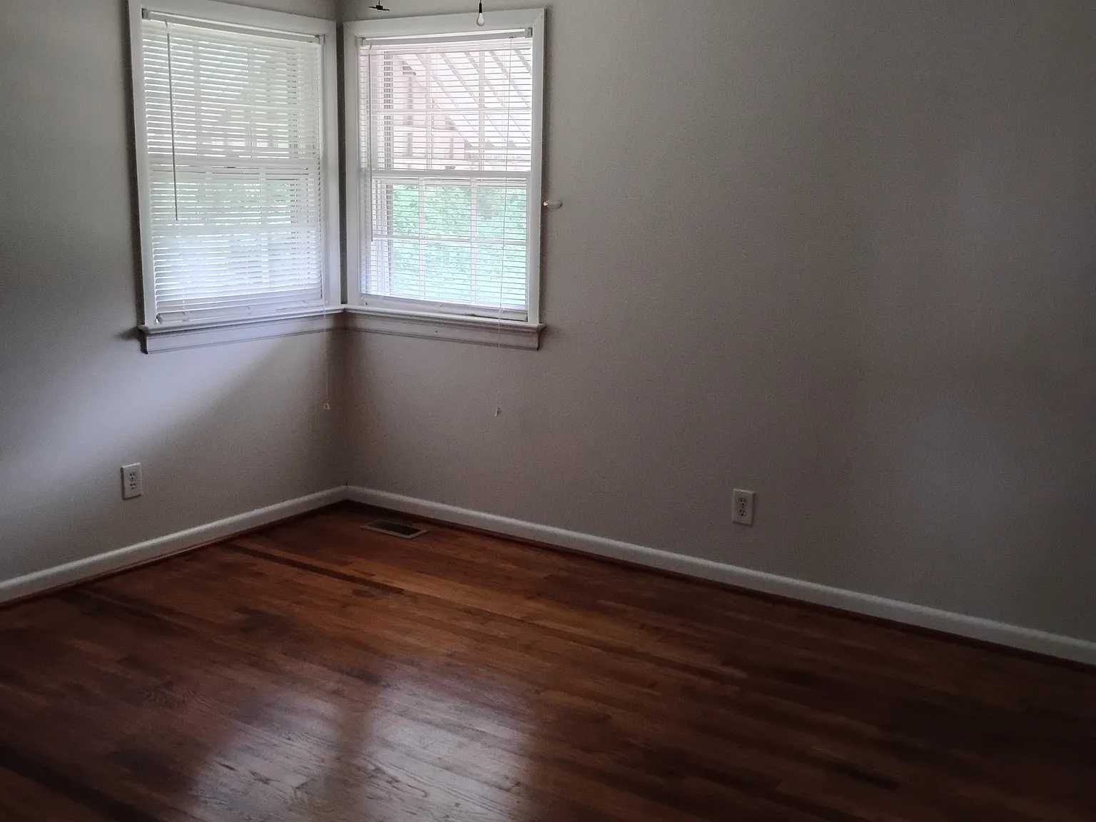 3 bed, 1000 sqft, $2,000 — Photo 4