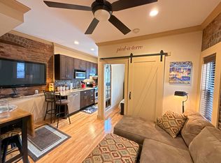 25 Follen St APT 3R, Boston, MA 02116