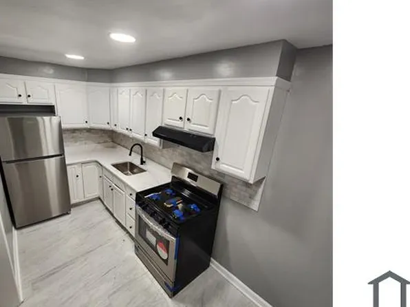 8652 Bayard St, Philadelphia, PA 19150