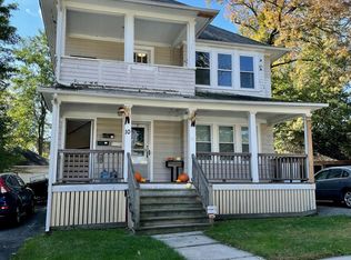 10 Edgewood St #2, Worcester, MA 01602