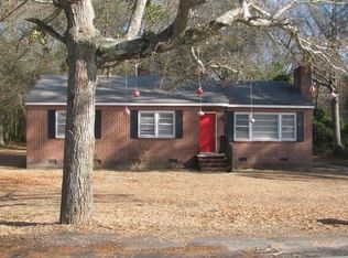 1210 Lakeshore Dr, Camden, SC 29020