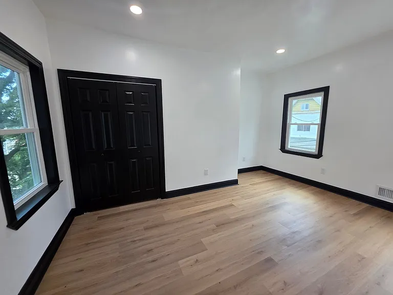 5 Millbridge St — Photo 16