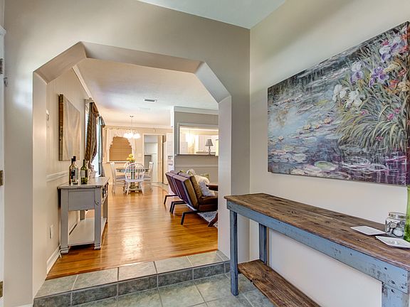 5th image of 3312 Cesery Blvd