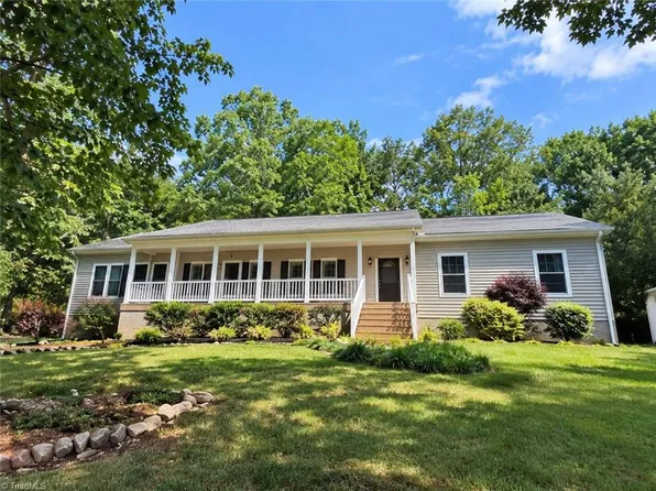 1507 Ridgewood Rd, Franklinville, NC 27248