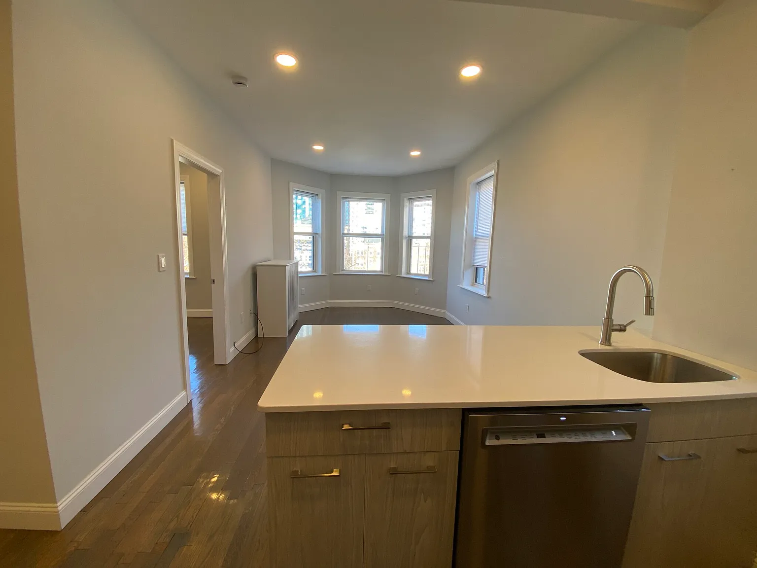 112 Jersey ST. — Photo 4