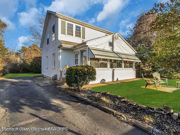 5th image of 1708 Lake Dr