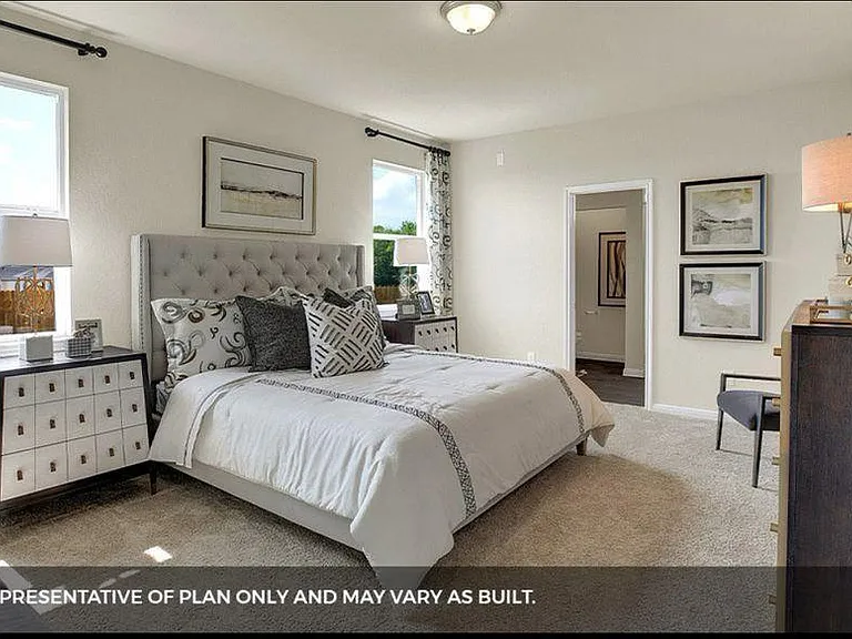 156 Docile Loop — Photo 12