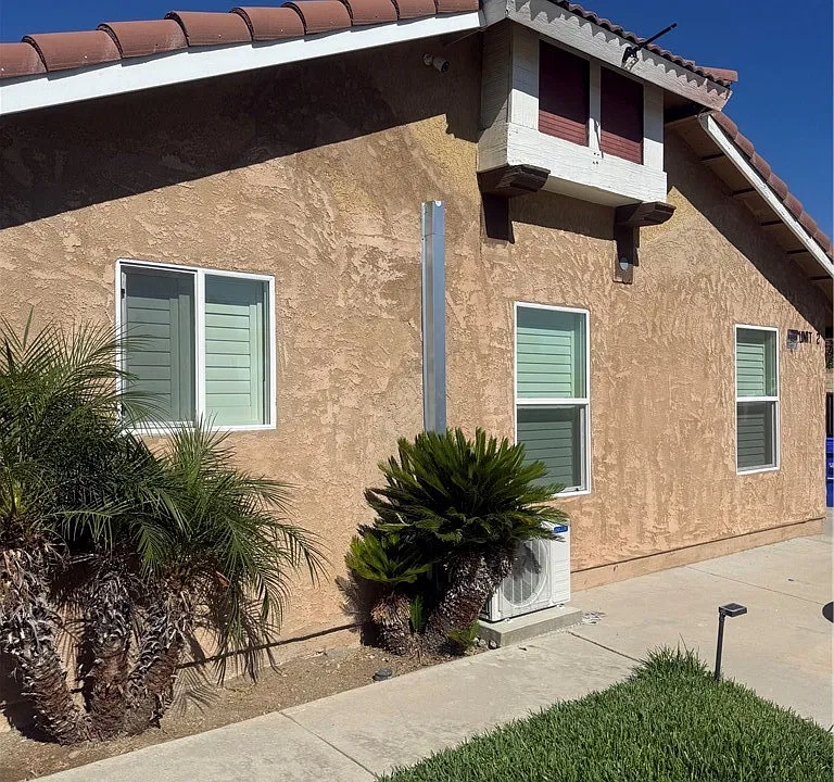 1148 N Elmwood Ave #2