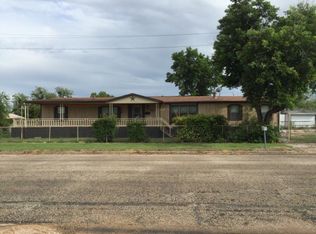 101 SW 3rd St, Hamlin, TX 79520