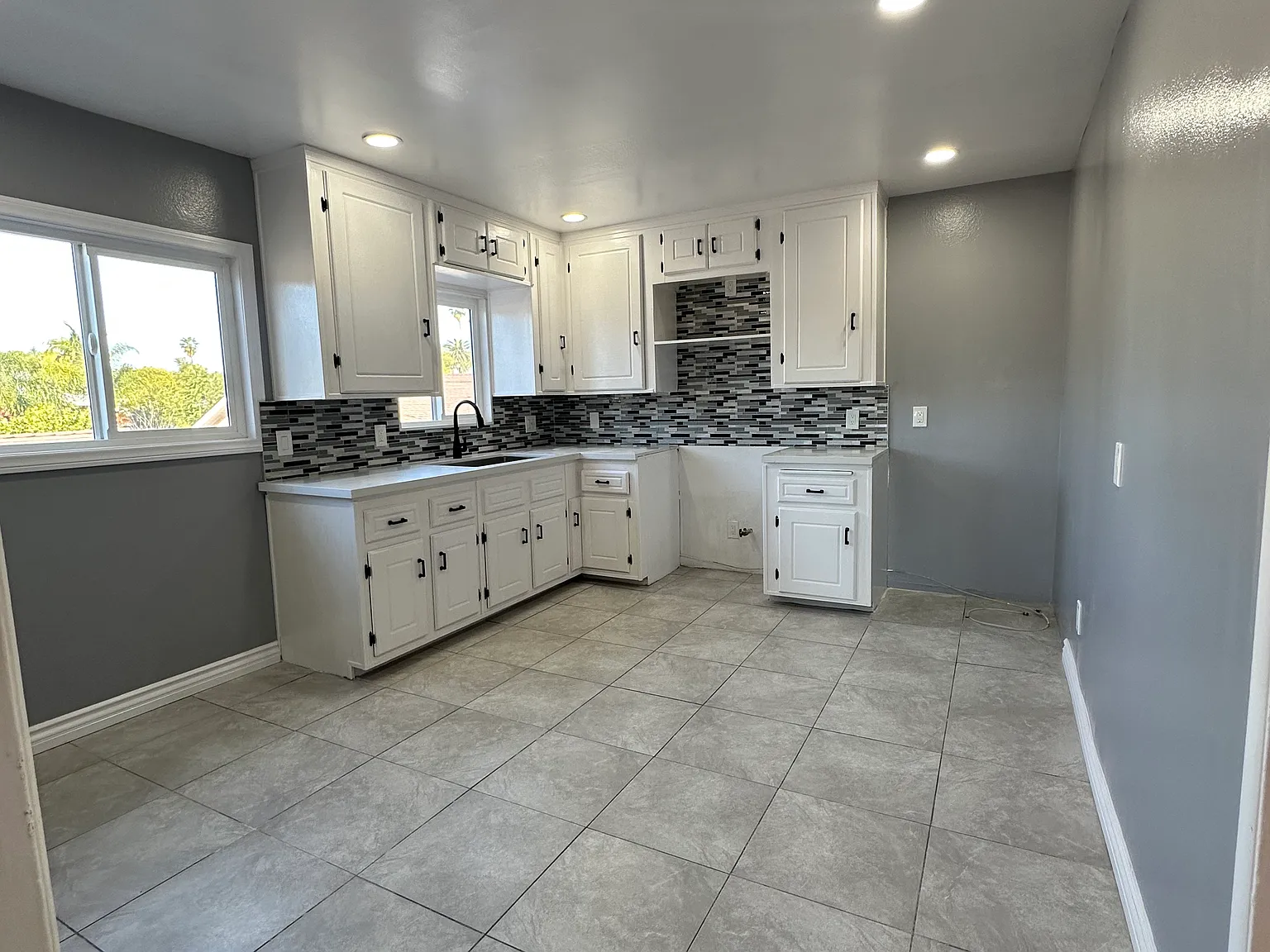 1220 Welton Way — Photo 1