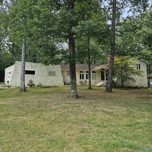 4310 Autumn Leaves Trl SE, Decatur, AL, 35603