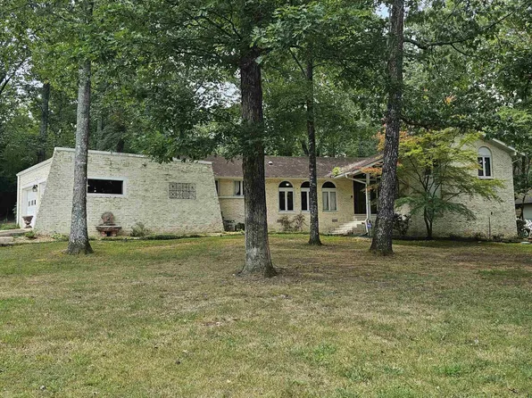 4310 Autumn Leaves Trl SE, Decatur, AL 35603