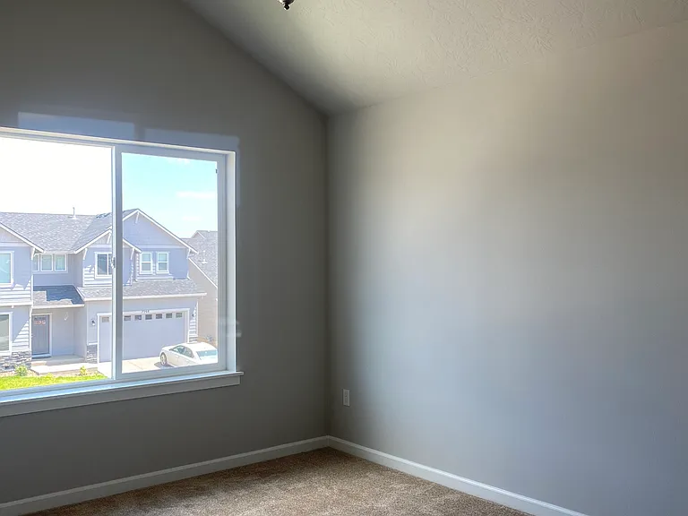 7261 SE Berg Dr — Photo 13