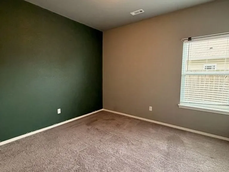 691 Morningside Dr — Photo 23