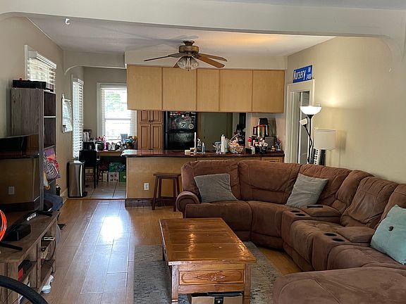 5th image of 721 11th Ave S