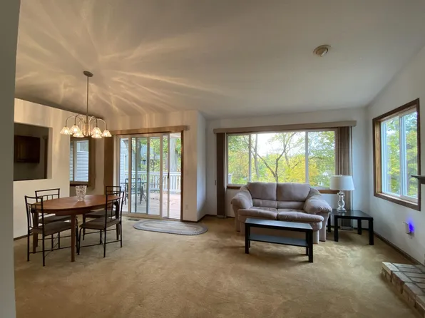 9138 Neill Lake Rd, Eden Prairie, MN 55347
