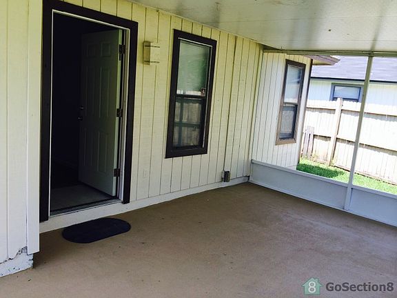 3rd image of 7435 Pepper Cir S
