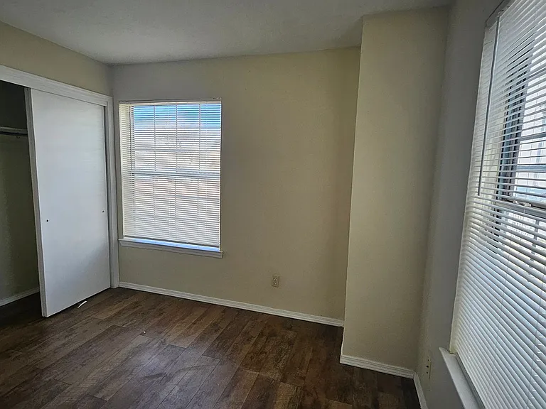 536 Chelwood Park Blvd NE #1-7 — Photo 9