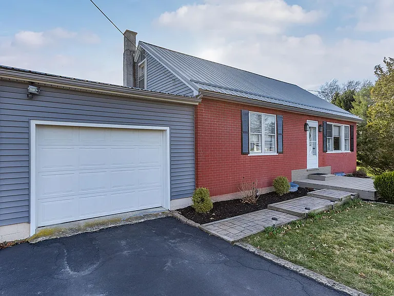1002 Shakespeare Ave — Photo 20