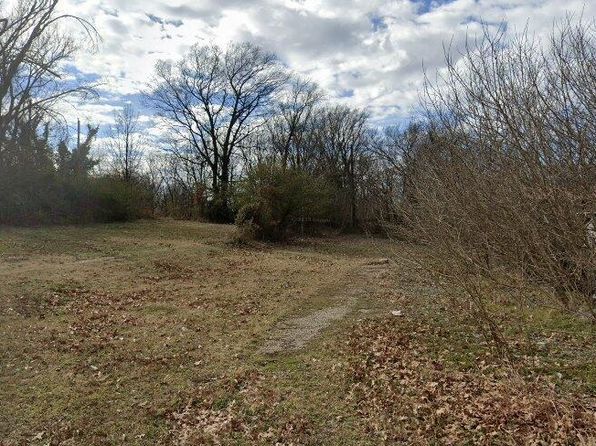 855 S Lauderdale St, Memphis, TN 38126