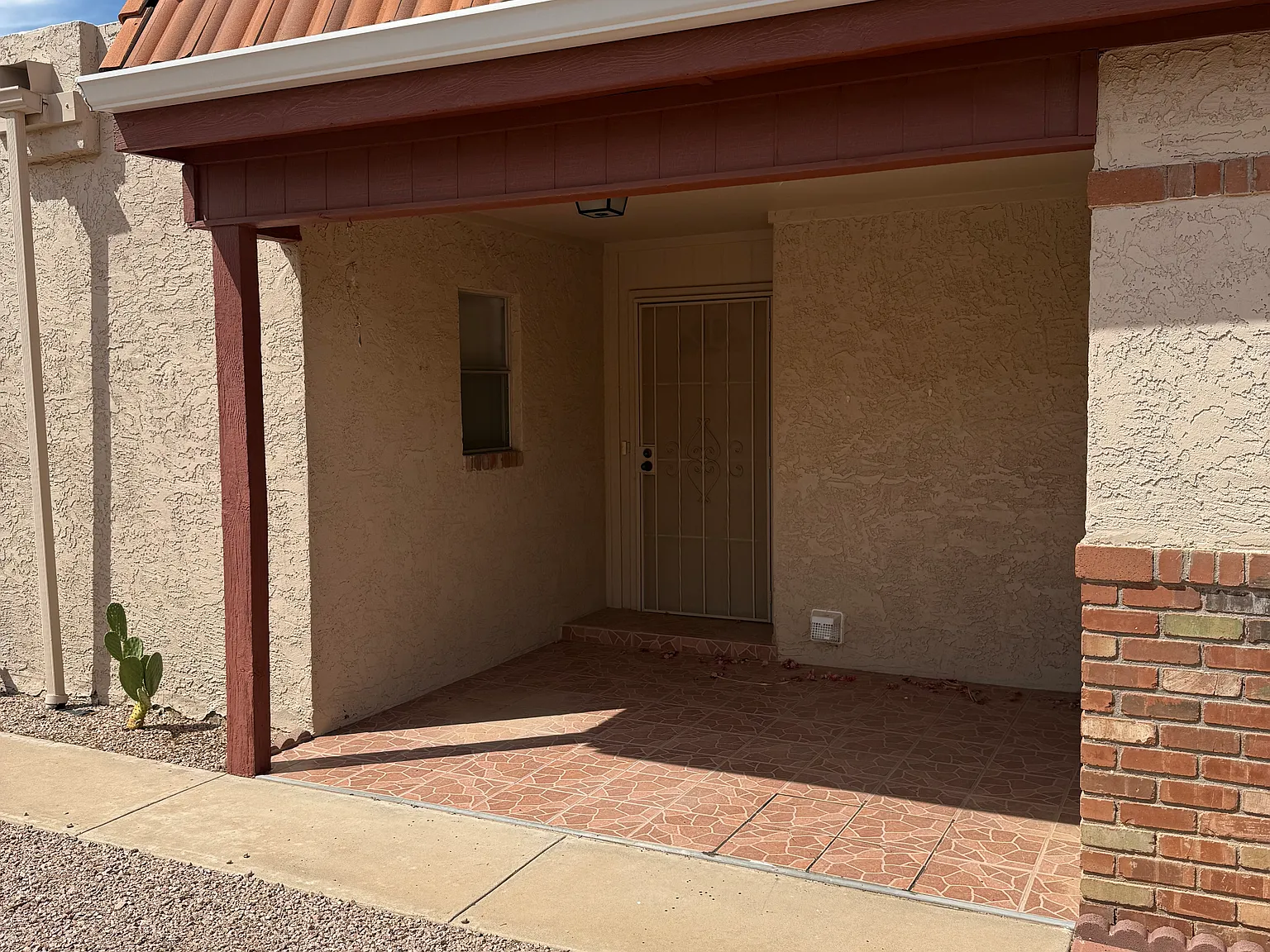 2 bed, 1218 sqft, $1,950 — Photo 2