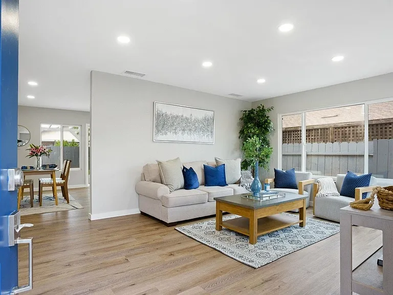 11363 Acrux Dr — Photo 3