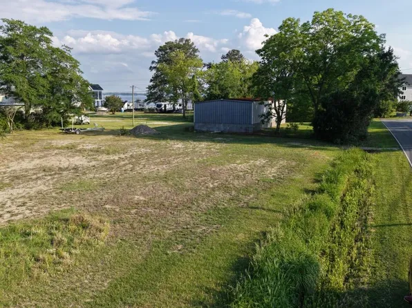 Sr Sr 1322 Street, Washington, NC 27889