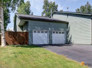 3261 Wiley Post Loop, Anchorage, AK 99517