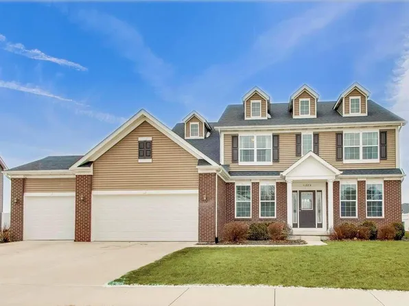 11074 Hickory Grove Rd, Cedar Lake, IN 46303