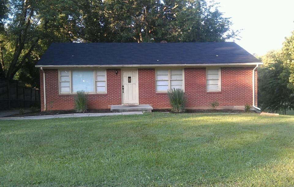 1st image of 104 Camp Ave