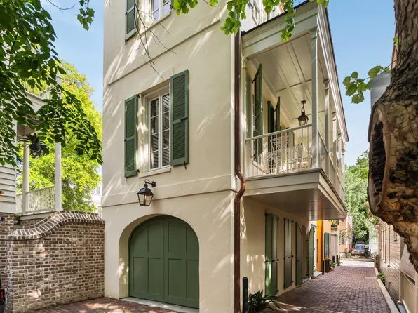 4 Catfiddle St, Charleston, SC 29403