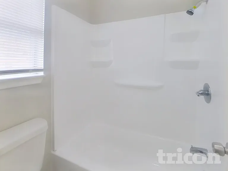 1391 Tenderden Dr — Photo 10