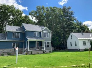 1A Mayflower Dr, Rotterdam, NY 12306