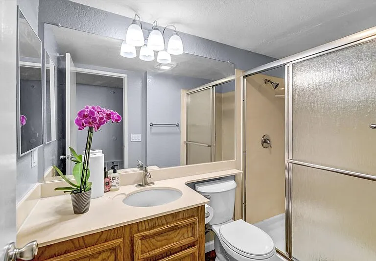 625 Forester Ln — Photo 16