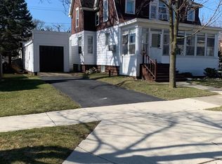 403 E Clinton St, Howell, MI 48843