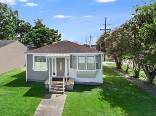 200 E Urquhart St, Chalmette, LA 70043