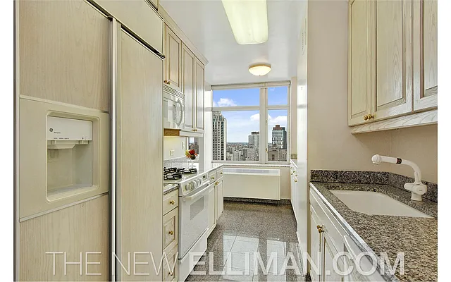 Sold by Douglas Elliman | media 12