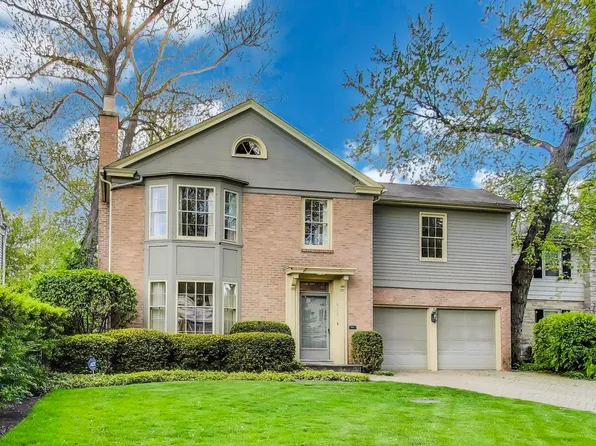 915 Pontiac Rd, Wilmette, IL 60091