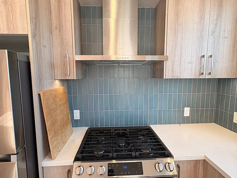 231 S Westlake Ave #301 — Photo 2
