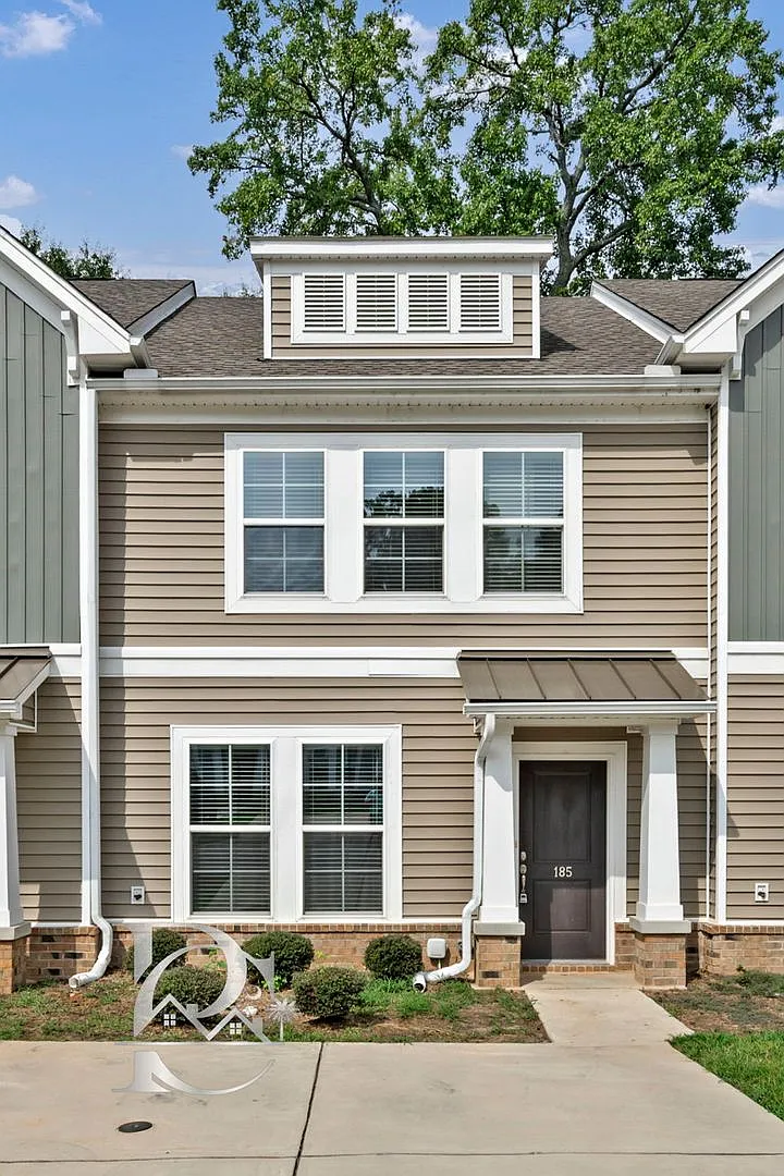 Enjoy Living Downtown On The Broad River — Photo 1