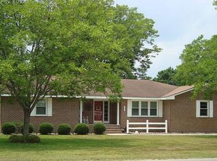 1001 Calabash Rd NW, Calabash, NC 28467