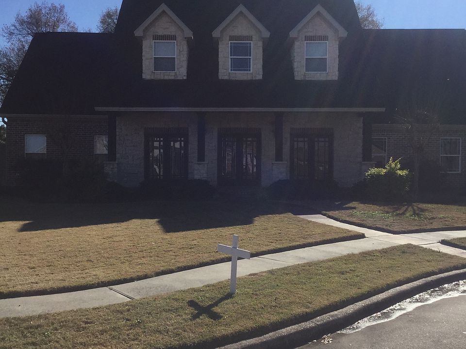 1st image of 1831 Lindsay Lane
