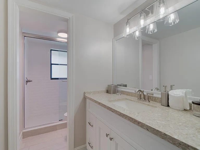 11355 Pond View Dr #D203 — Photo 15