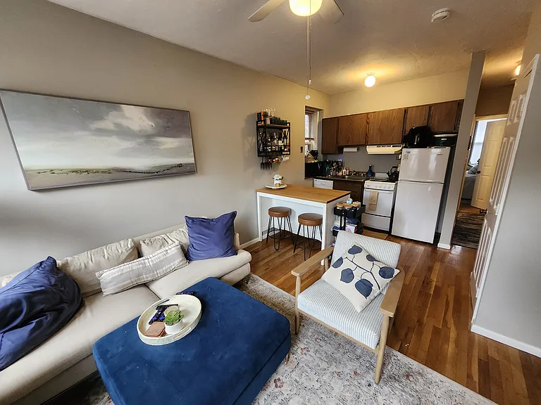 27 Garden St #7 — Photo 4