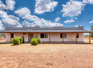 10305 E Limousin Ln, Hereford, AZ 85615