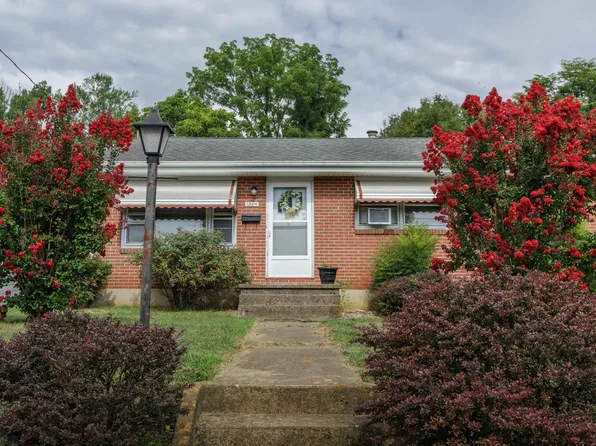 1304 Blandford St, Staunton, VA 24401