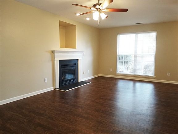 4th image of 1317 Charidge Ln