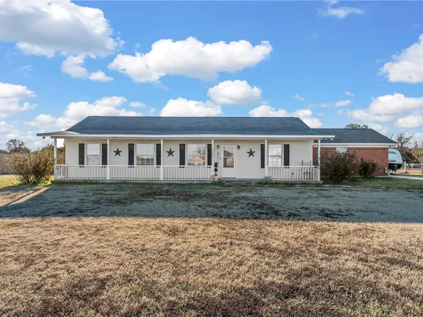 1085 Shilling Dr, Elm Mott, TX 76640