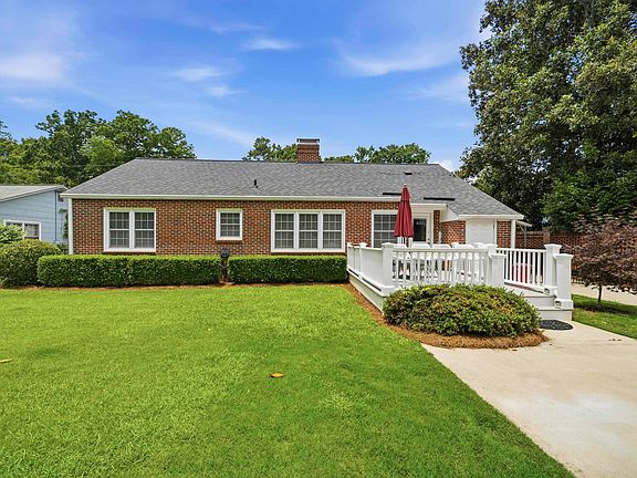 4th image of 101 Dogwood Ln